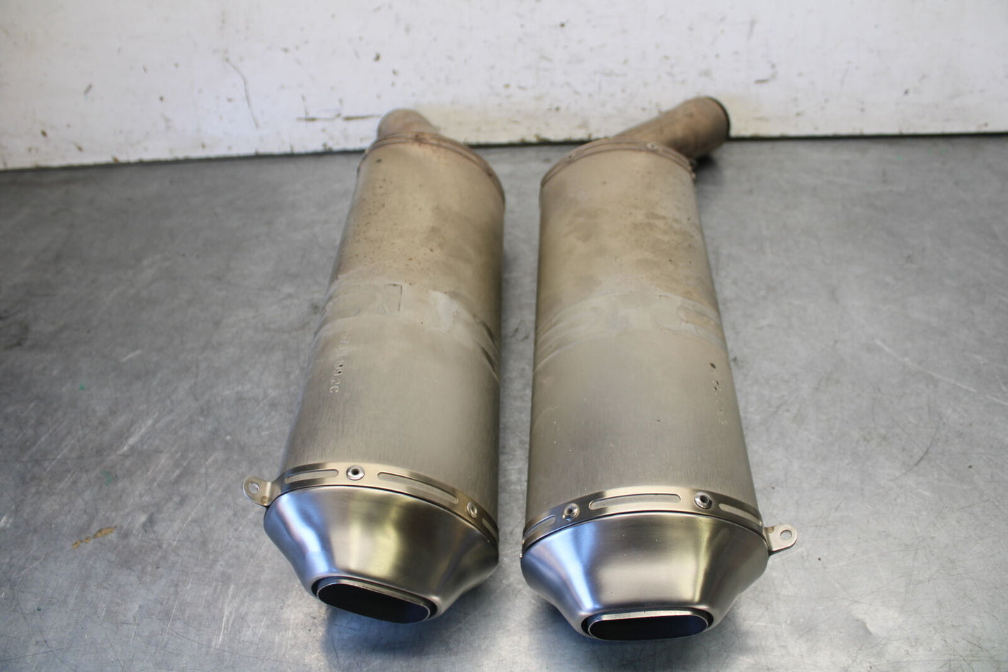 07-08 DUCATI 1098 EXHAUST PIPE MUFFLER SLIP ON CAN SILENCER BB699