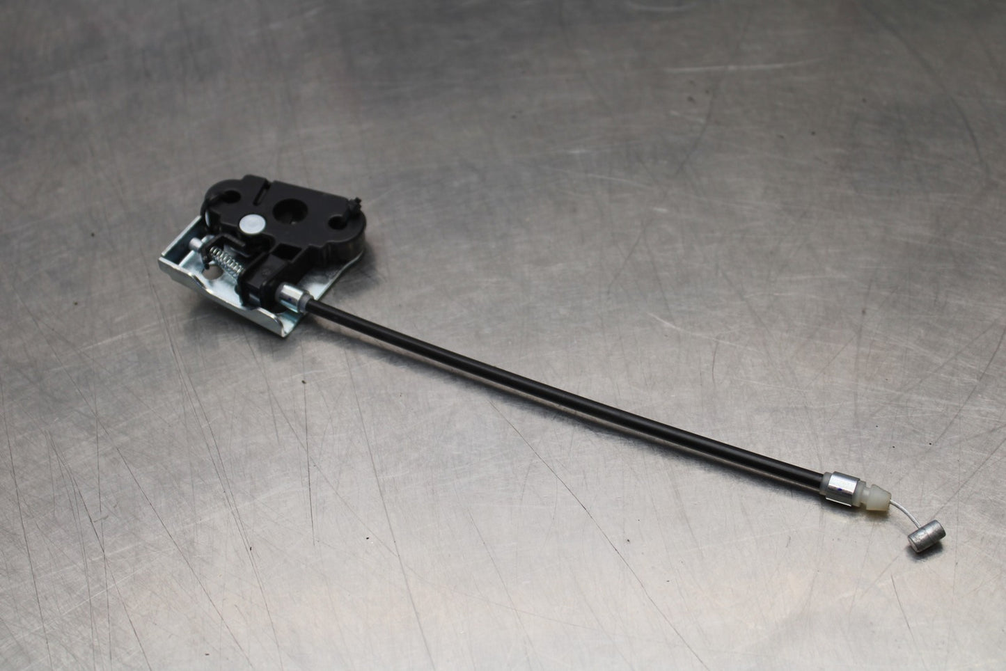 24-25 KAWASAKI NINJA ZX4R REAR PASSENGER SEAT LATCH LOCK ASSEMBLY BB610