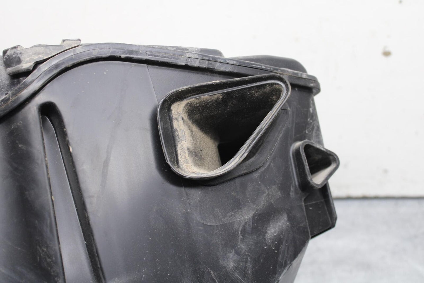 20-24 KTM 890 DUKE R AIRBOX AIR INTAKE FILTER BOX BB627
