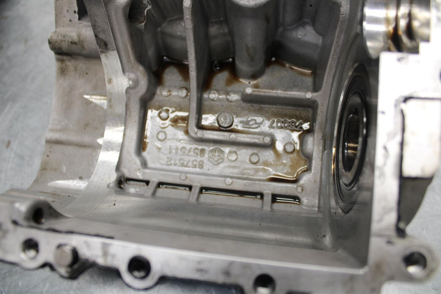 2010 Aprilia RSV1000R ENGINE MOTOR CRANKCASE CRANK CASES BLOCK BB513