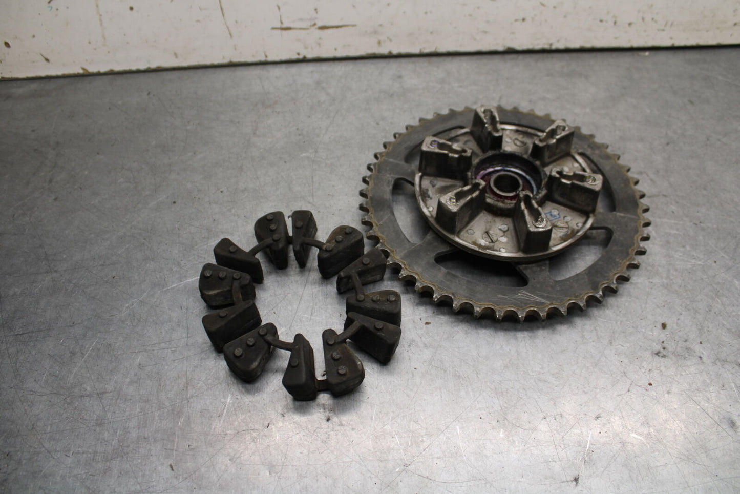 09-11 TRIUMPH DAYTONA 675 REAR BACK SPROCKET HUB BB652
