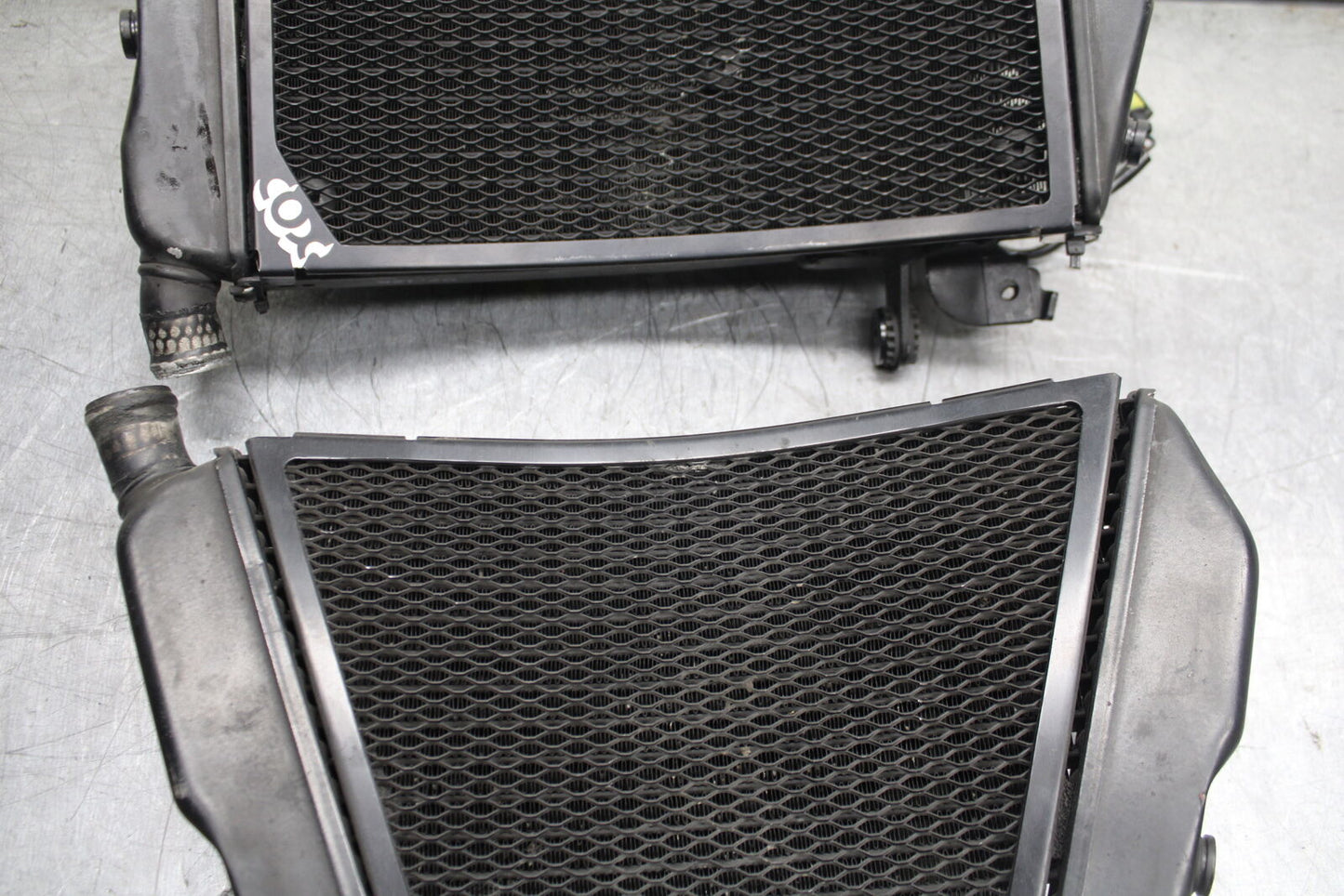 12-13 DUCATI STREETFIGHTER 848 ENGINE RADIATOR MOTOR COOLER SET PAIR BB705