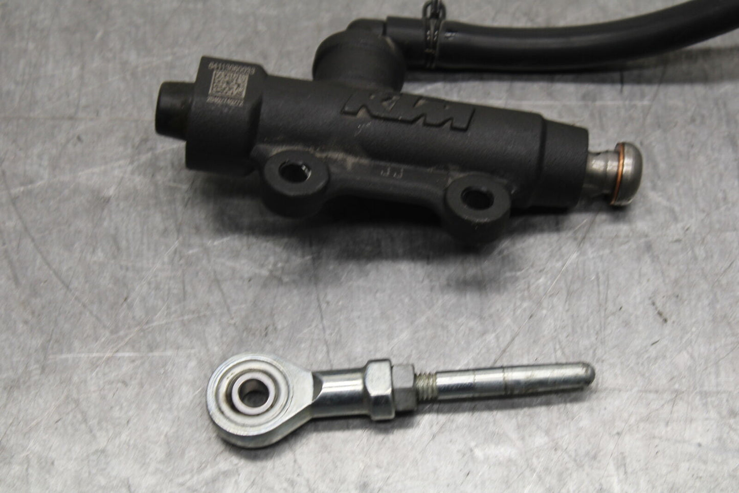 21-24 KTM 890 ADVENTURE R REAR BACK BRAKE MASTER CYLINDER W RESERVOIR BB723