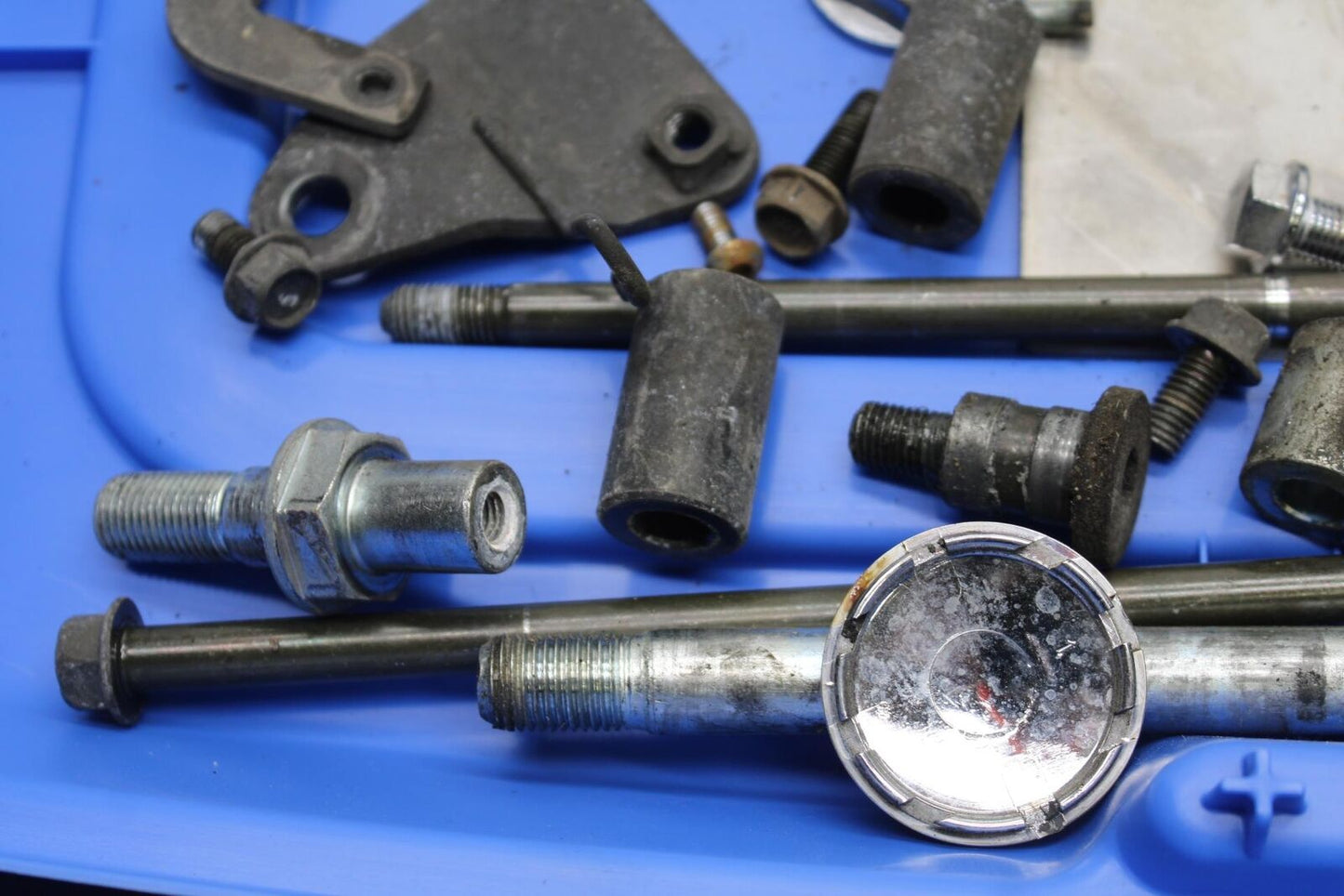 97-03 HONDA SHADOW ACE 750 VT750C MISC MOUNTING BOLTS HARDWARE MOTOR BB618