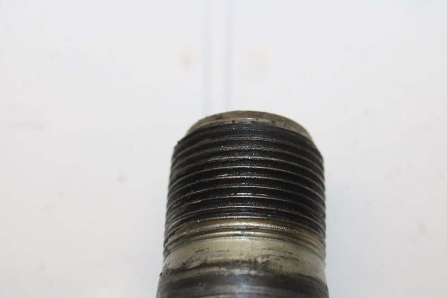 01-02 SUZUKI GSXR750 FRONT WHEEL RIM AXLE PIVOT BOLT BB402