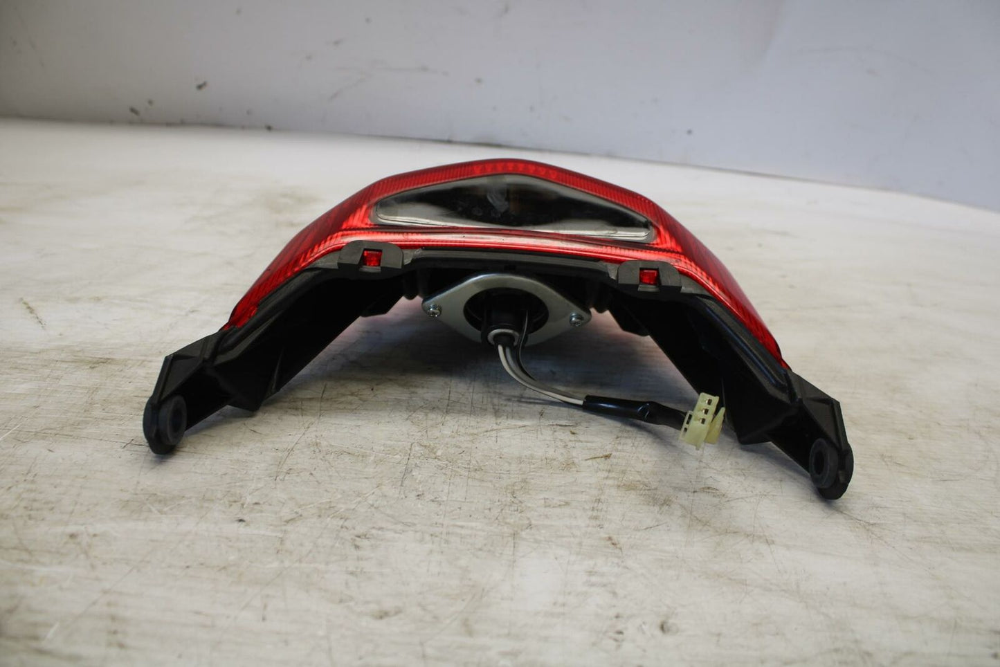 07-12 SUZUKI BANDIT 650F REAR TAIL TAILLIGHT BACK BRAKE LIGHT BB280