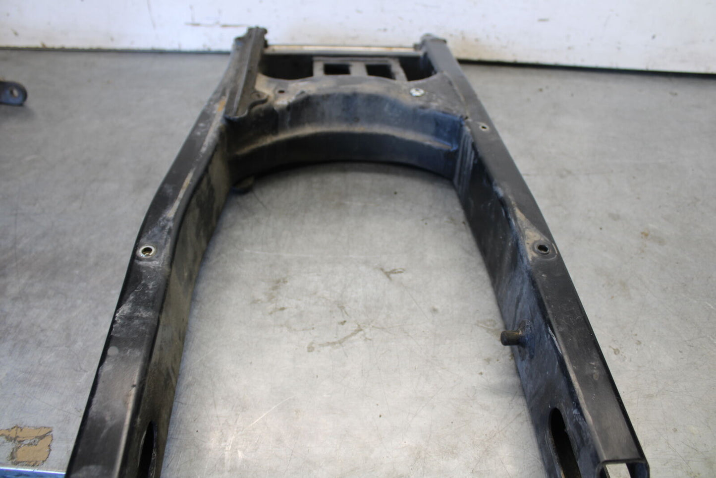 06-07 DUCATI MONSTER 695 REAR SWINGARM BACK SUSPENSION SWING ARM BB674