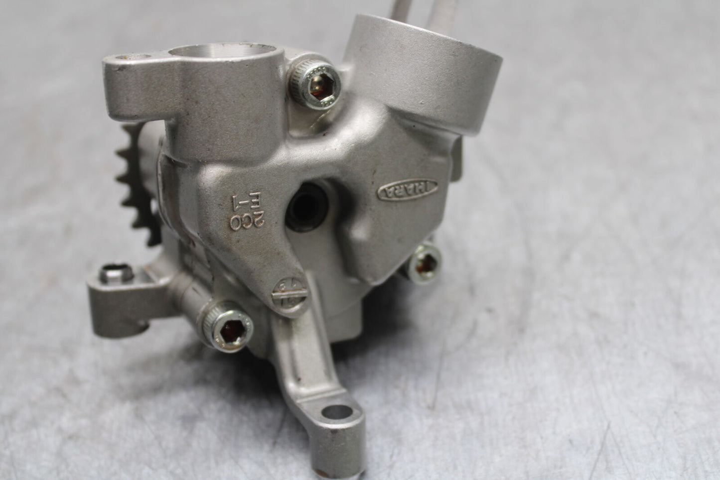 06 YAMAHA YZF R6 ENGINE MOTOR OIL PUMP BB716