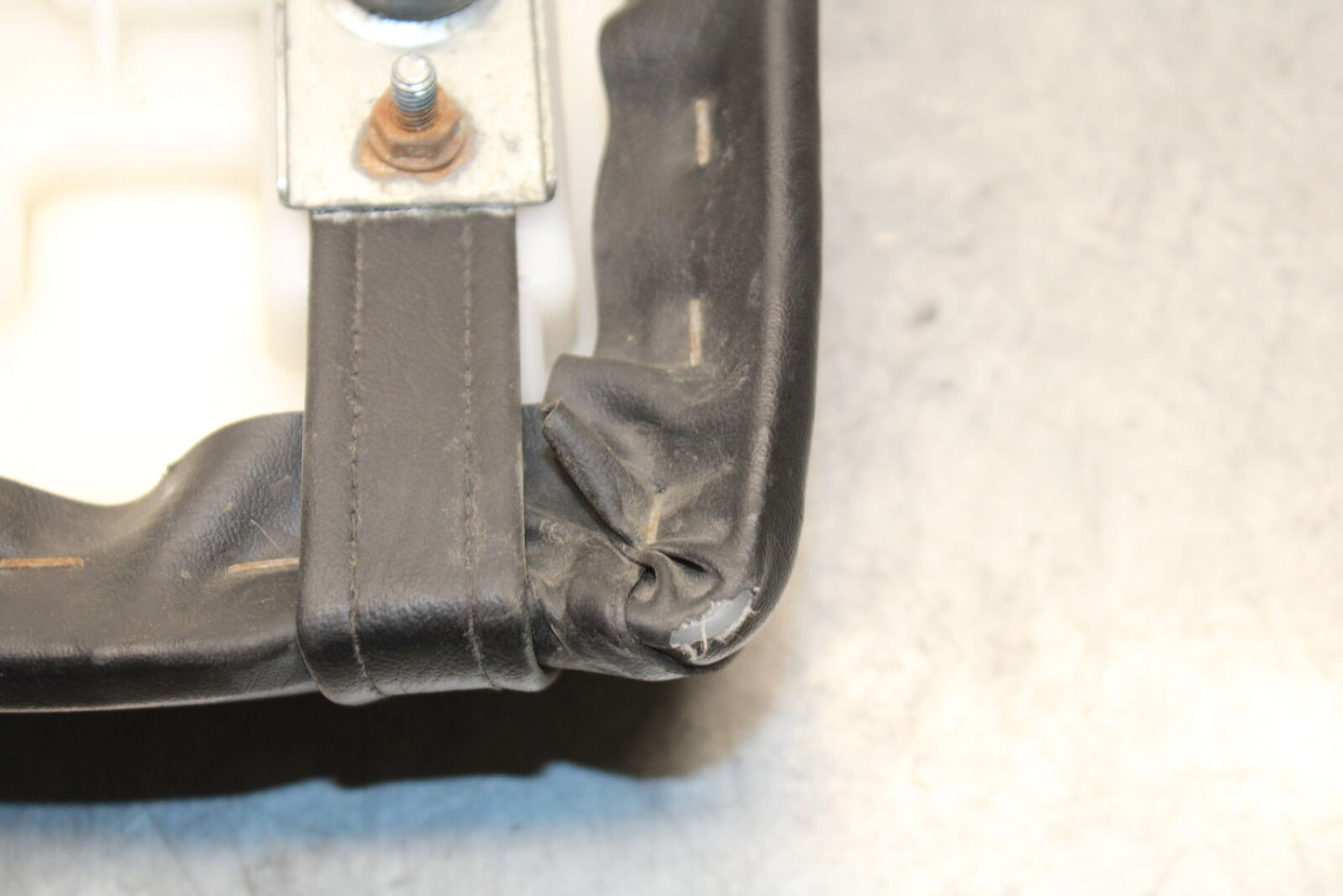 04-05 SUZUKI GSXR600 REAR BACK PASSENGER TANDEM SEAT PAD SADDLE PILLION BB658