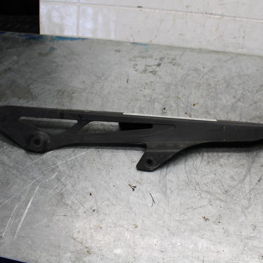 01-05 SUZUKI BANDIT 1200S GSF1200S REAR BACK DRIVE CHAIN GUARD COVER BB428