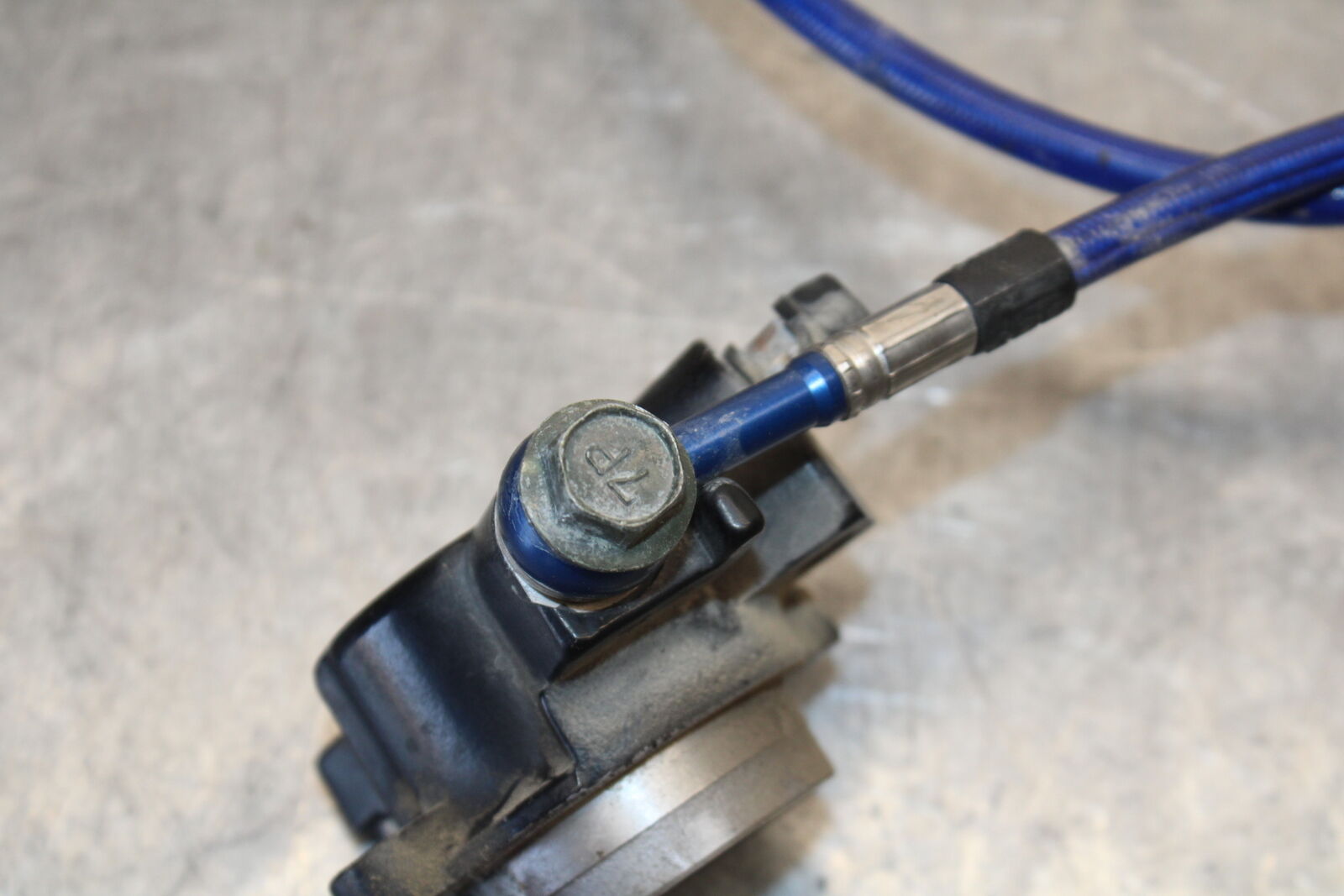 03-07 SUZUKI SV1000S CLUTCH SLAVE PISTON CYLINDER 23160-06G00 BB657