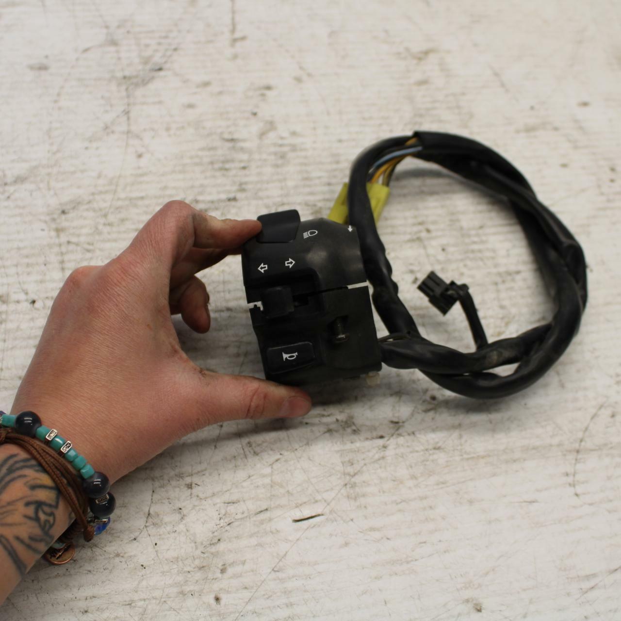 99-02 SUZUKI SV650S LEFT CLIP ON HANDLE HORN SIGNALS SWITCH SWITCHES BB299