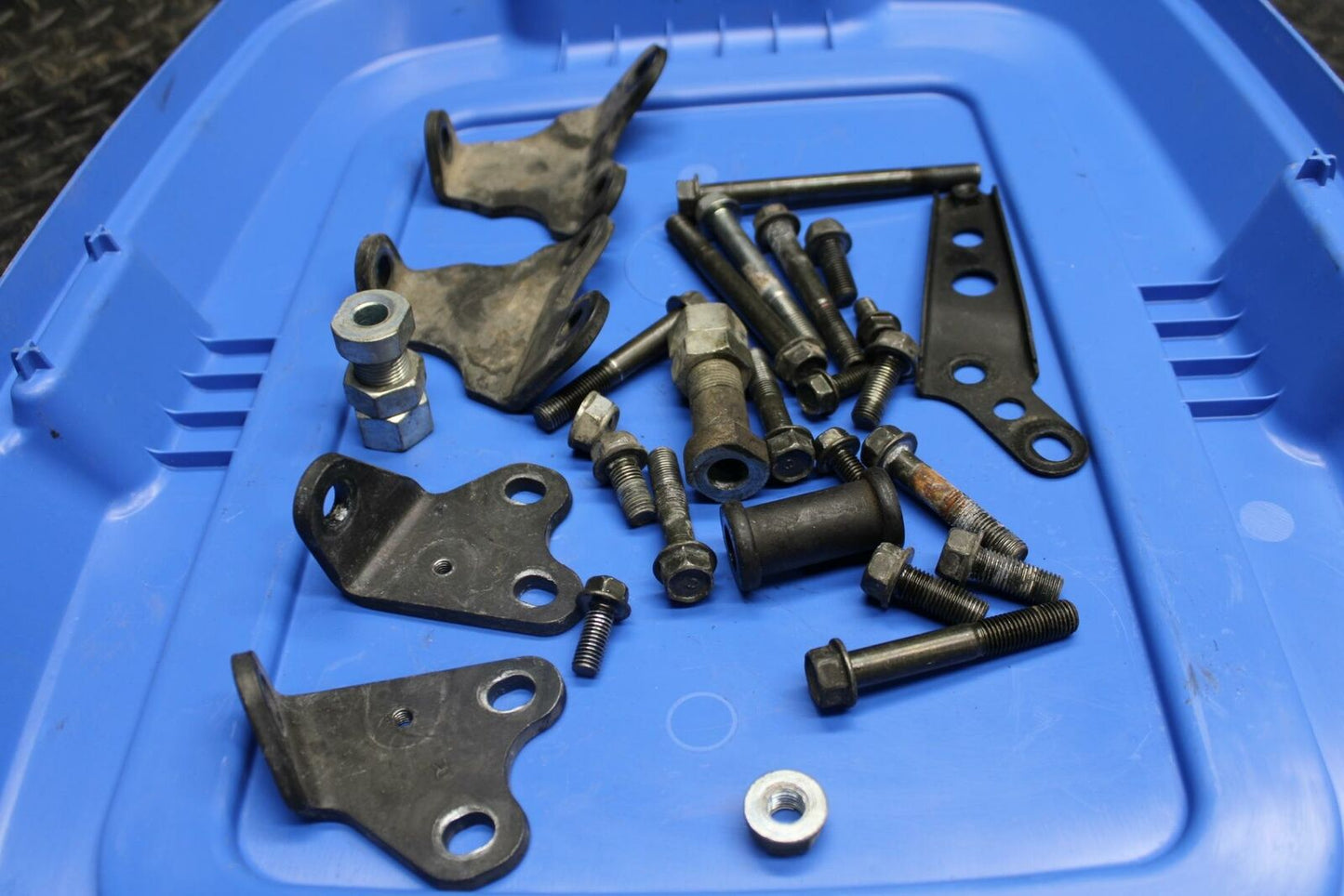 91-02 HONDA ST1100 ENGINE MOTOR MOUNT STAY BRACKETS BB222