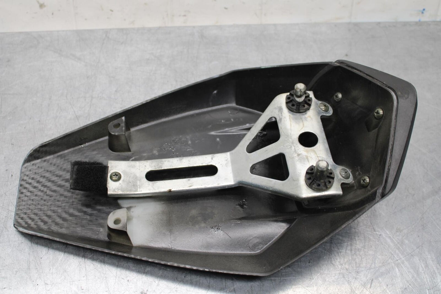 16-20 KAWASAKI ZX10R REAR BACK SEAT SOLO COWL FAIRING COVER BB591