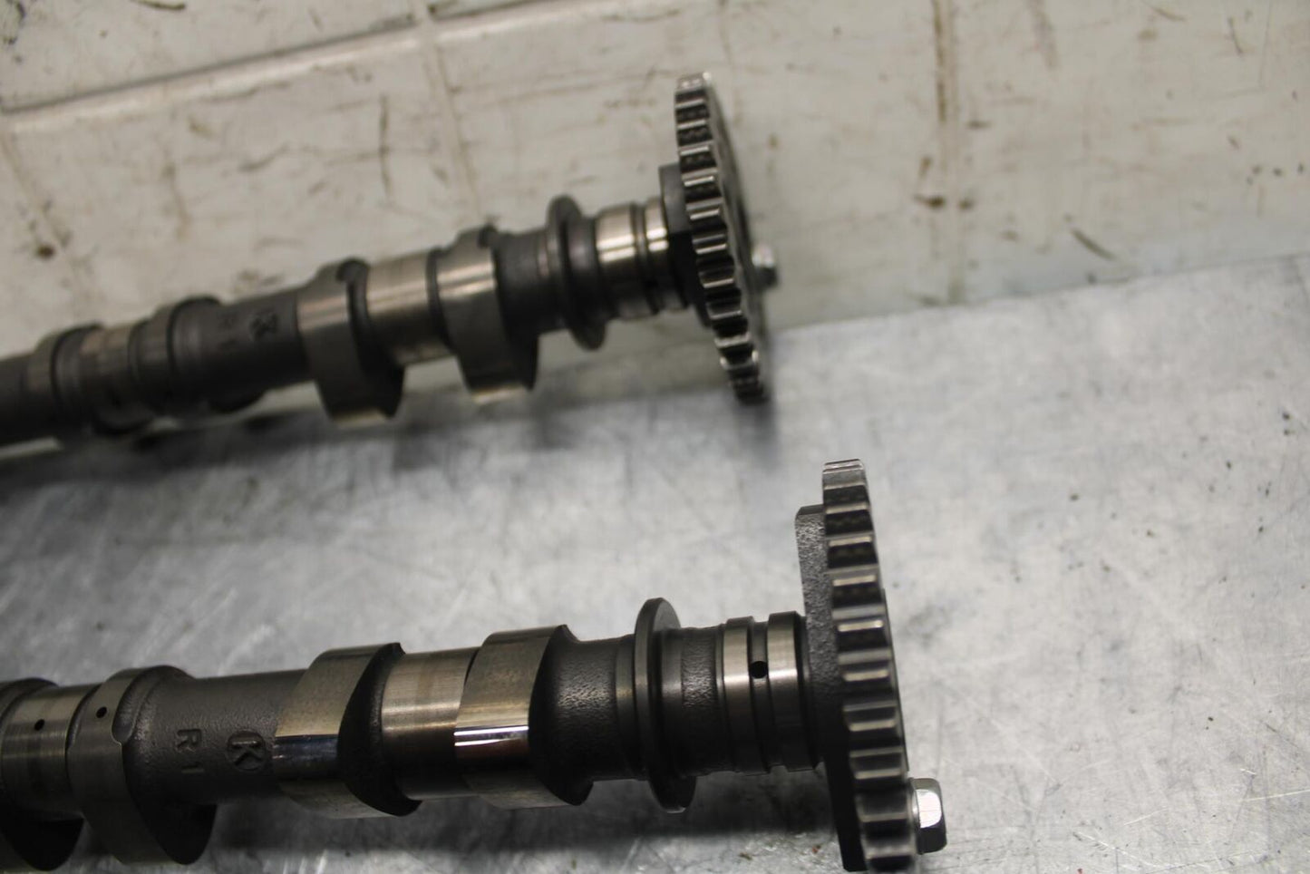 1999 Honda CBR600F4 CAMSHAFT CAMS CAM SHAFTS BB33