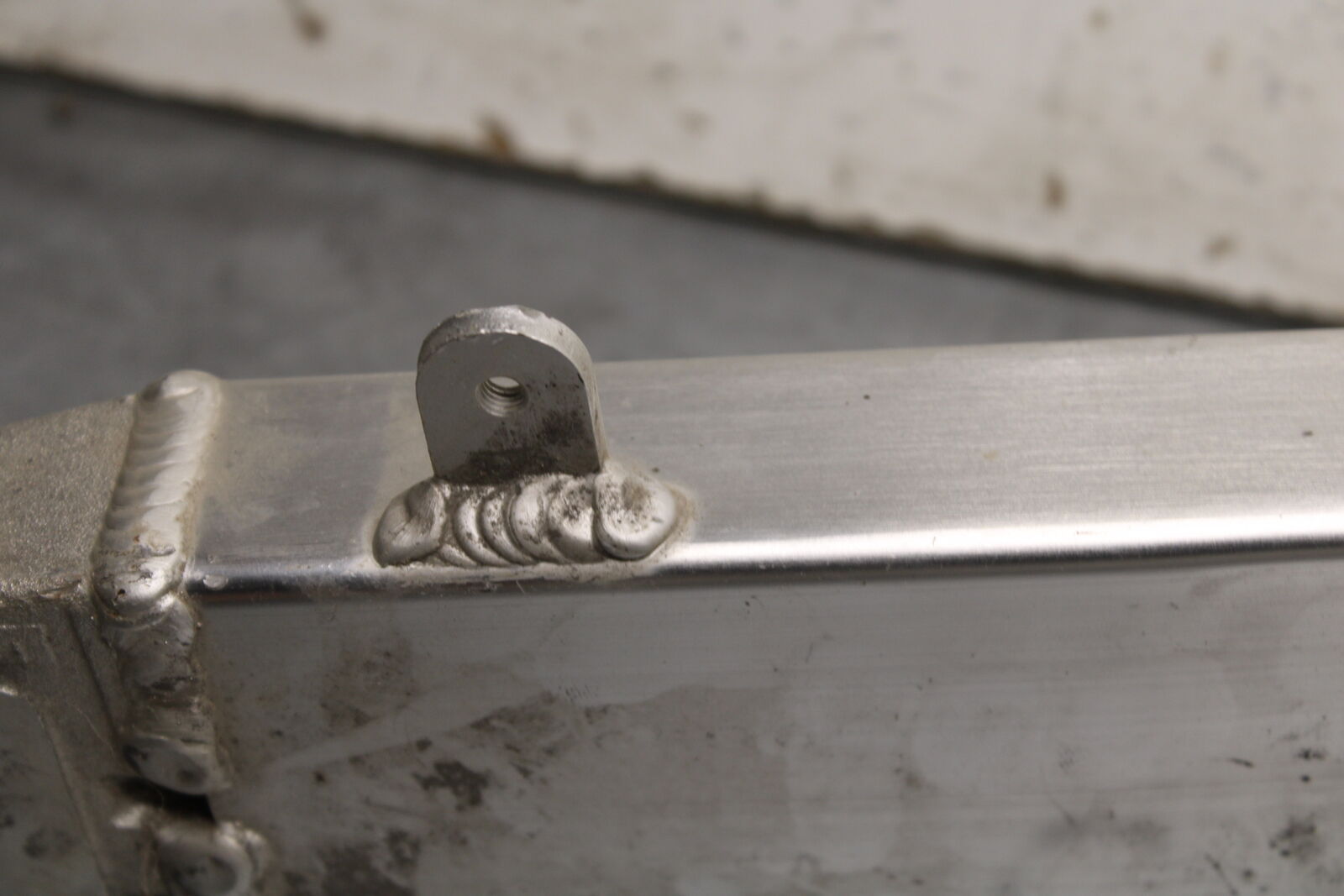 02-03 SUZUKI VSTROM 1000 REAR SWINGARM BACK SUSPENSION SWING ARM BB69