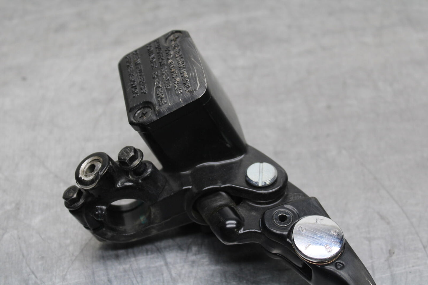 17-24 KTM 390 DUKE FRONT BRAKE MASTER CYLINDER w/ LEVER BB734