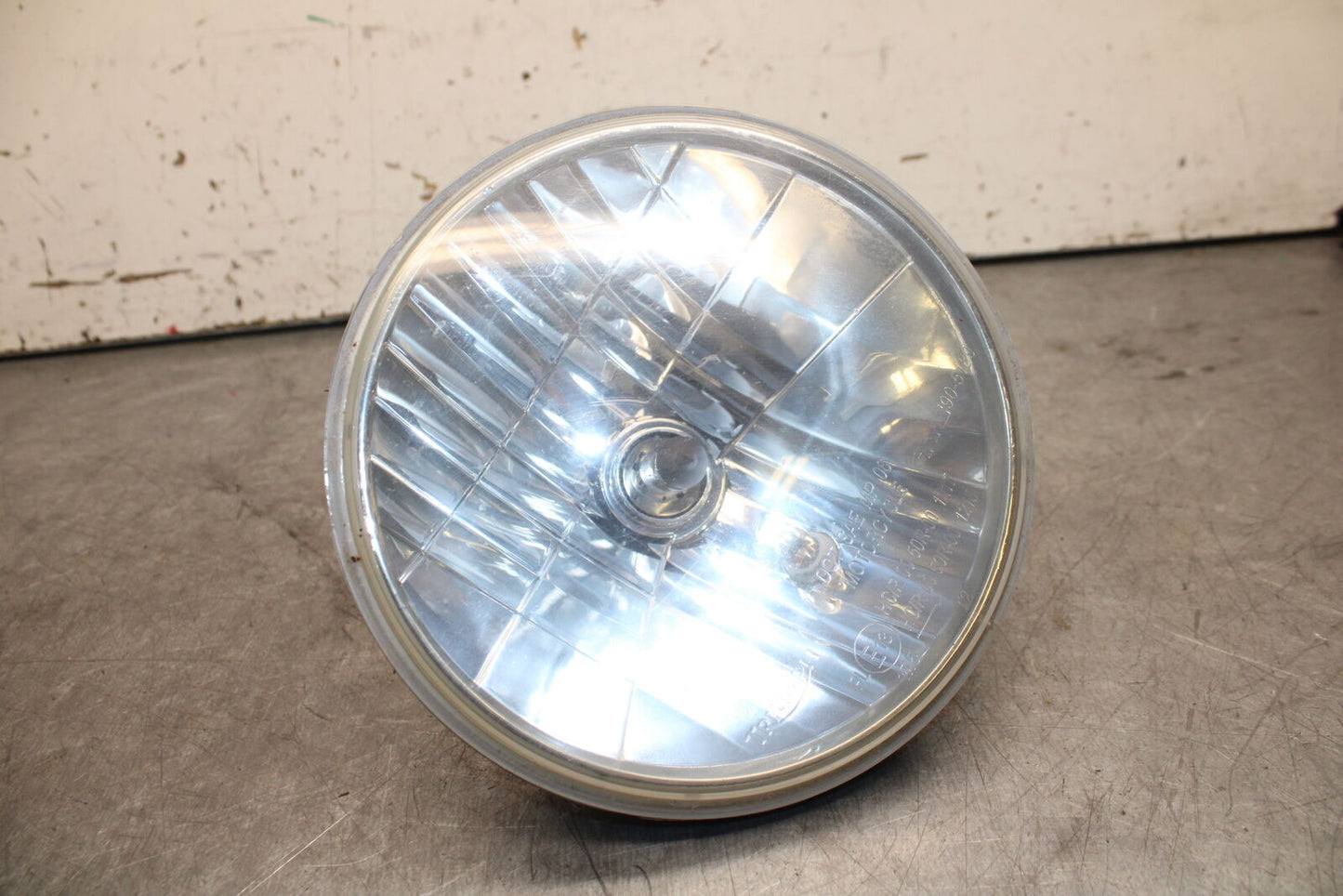 14-16 TRIUMPH AMERICA LT SINGLE HEADLIGHT HEAD LAMP LIGHT BB720