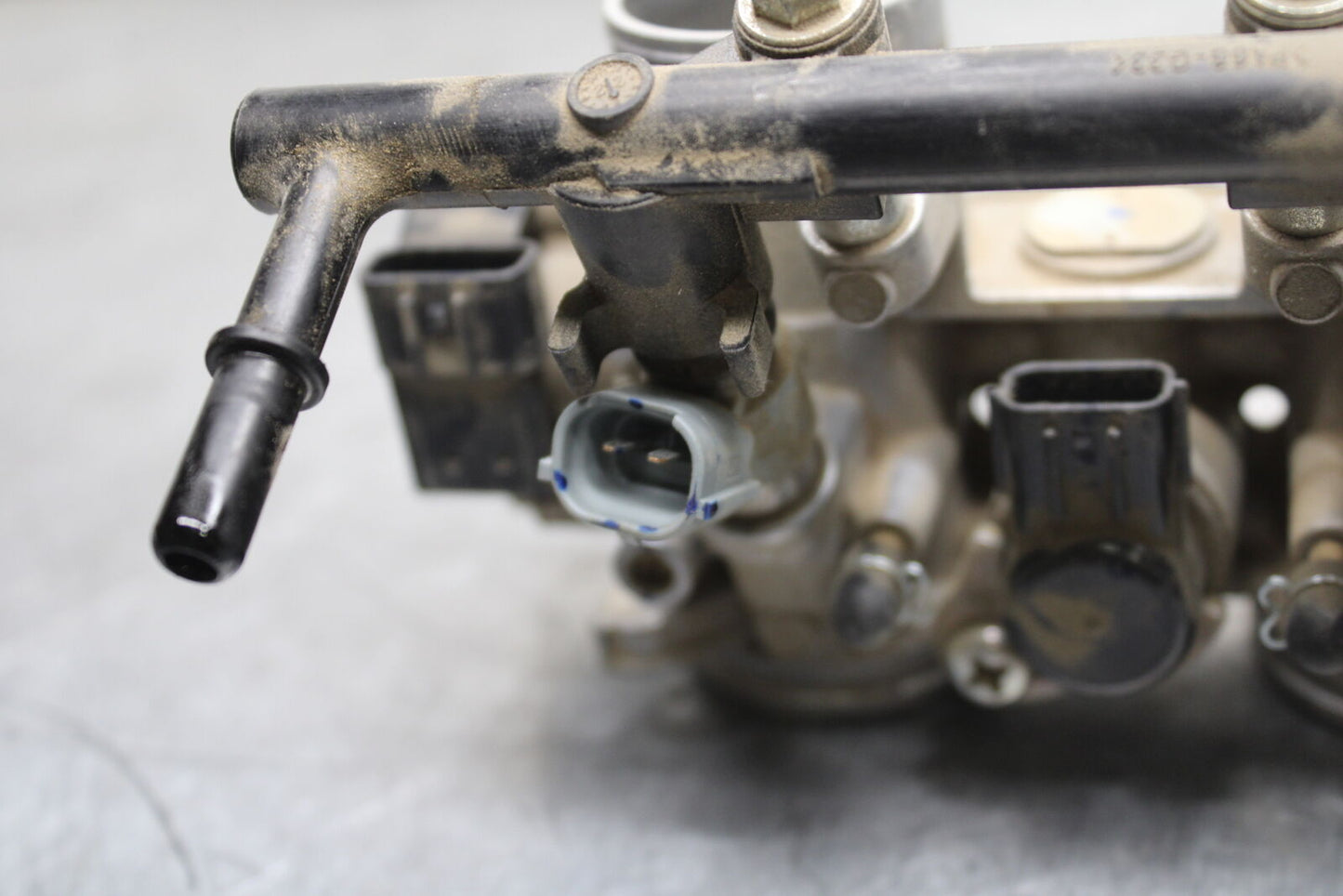 19-24 YAMAHA R3 MAIN FUEL INJECTORS / THROTTLE BODIES BB736