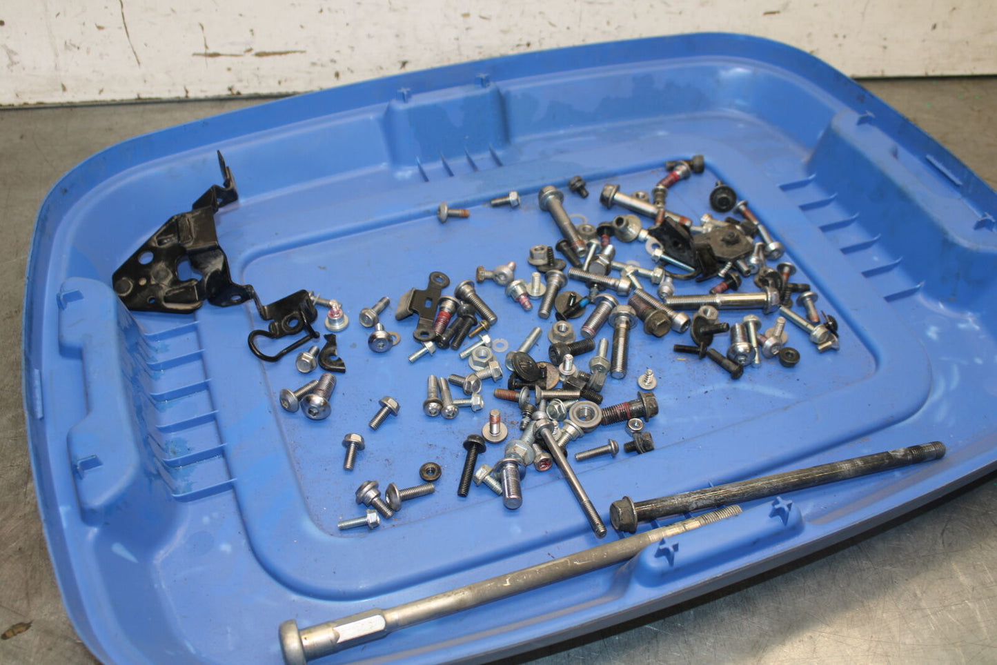 19-23 KAWASAKI NINJA ZX6R MOUNTING BOLTS HARDWARE MOTOR SCREWS BB701