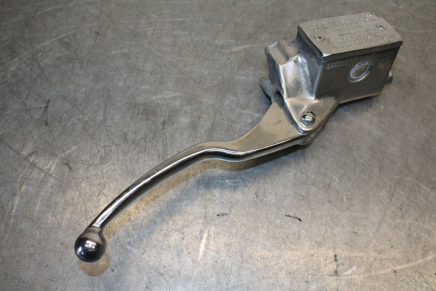 87-03 SUZUKI INTRUDER 1400 VS1400GLP FRONT BRAKE MASTER CYLINDER BB702