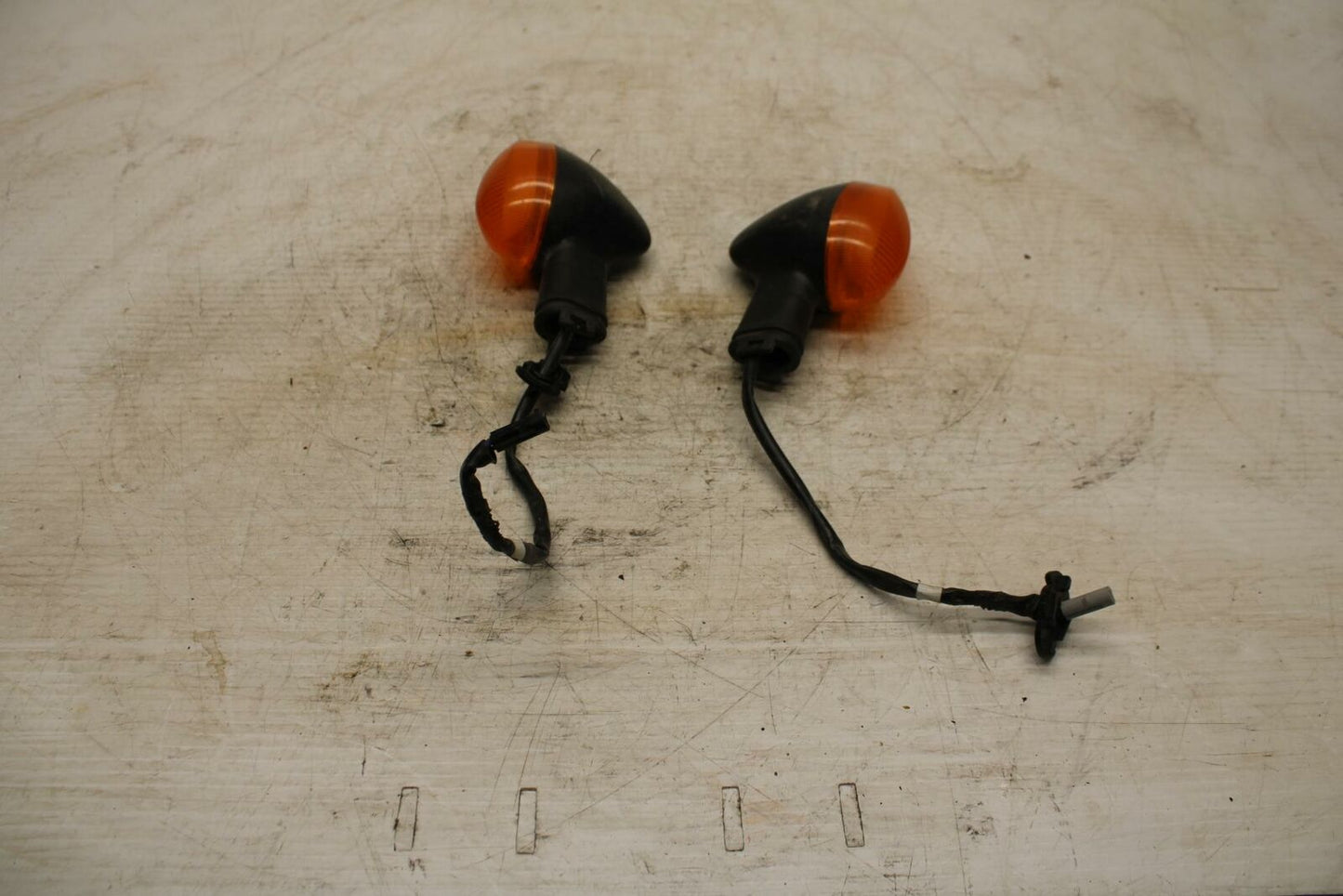 16-21 YAMAHA XSR900 FRONT LEFT RIGHT TURN SIGNALS LIGHT INDICATORS BB362