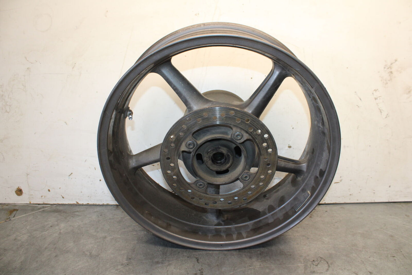 07-08 TRIUMPH DAYTONA 675 REAR WHEEL BACK RIM BB685