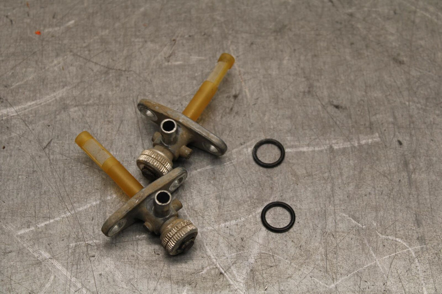 21-23 KTM 890 ADVENTURE SET GAS TANK FUEL COCK PETCOCK SHUT OFF VALVE BB629