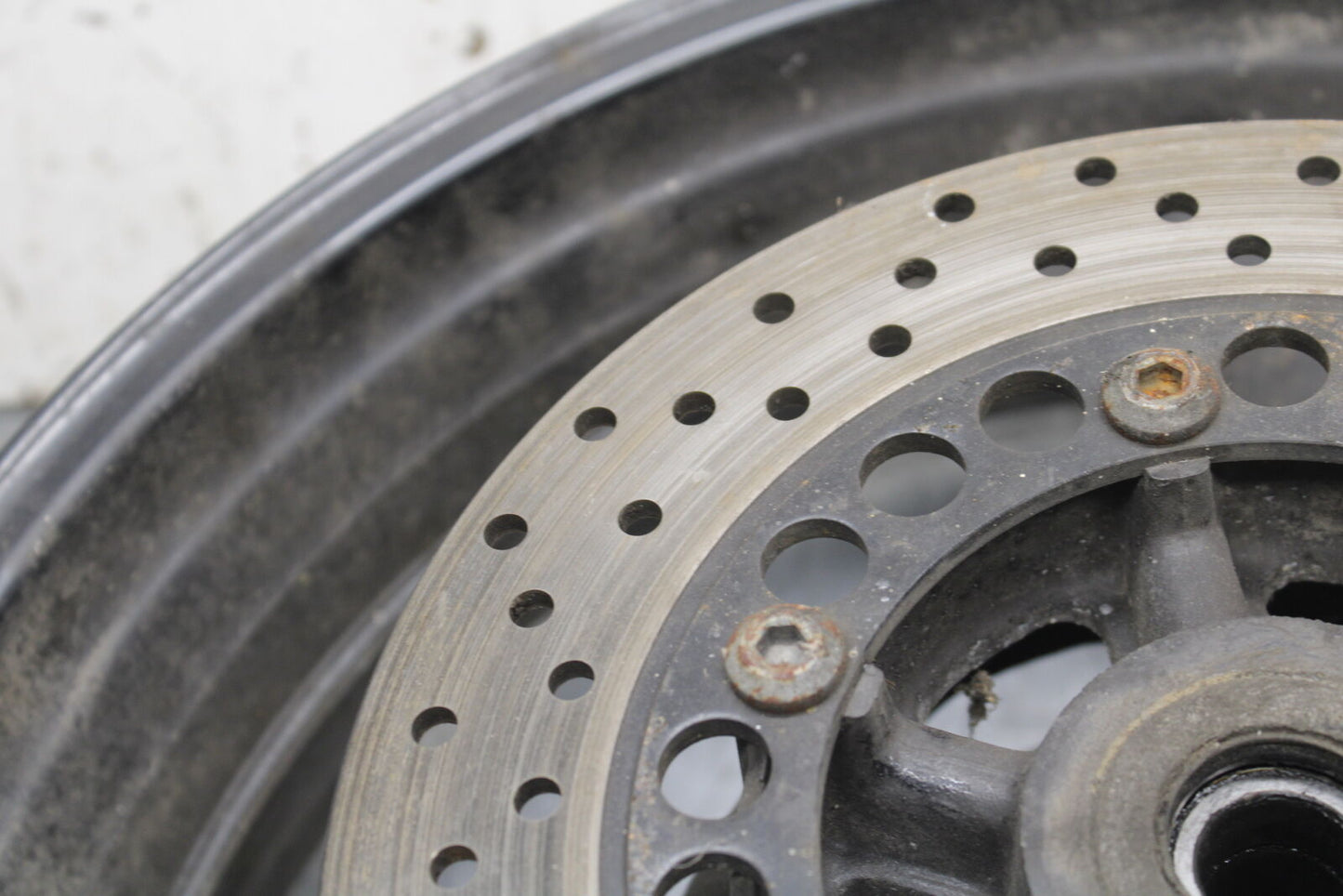 96-07 YAMAHA YZF600R REAR WHEEL BACK RIM AND ROTOR BB746