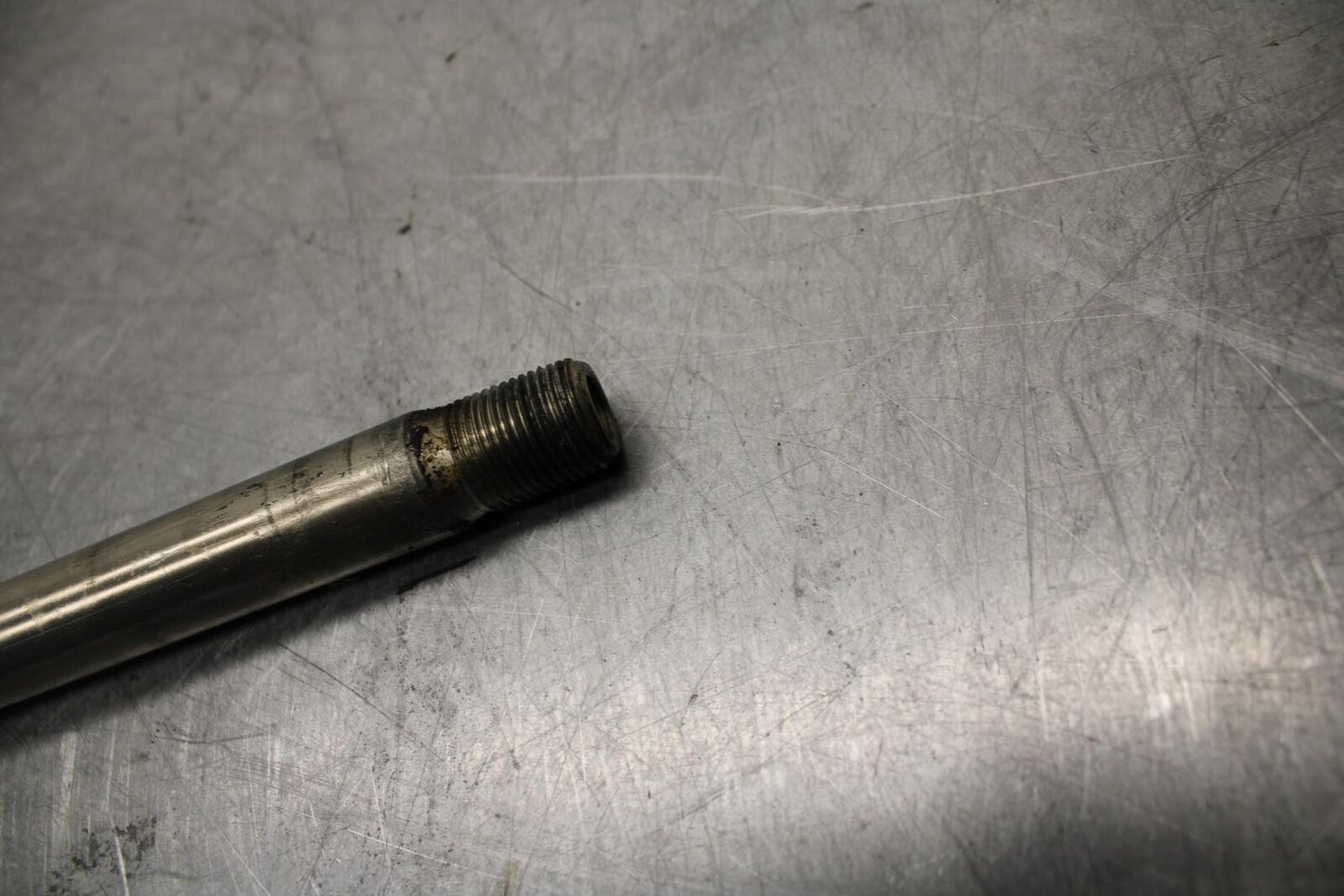 06-07 TRIUMPH DAYTONA 675 DAYTONA 675 FRONT WHEEL RIM AXLE PIVOT BOLT BB441