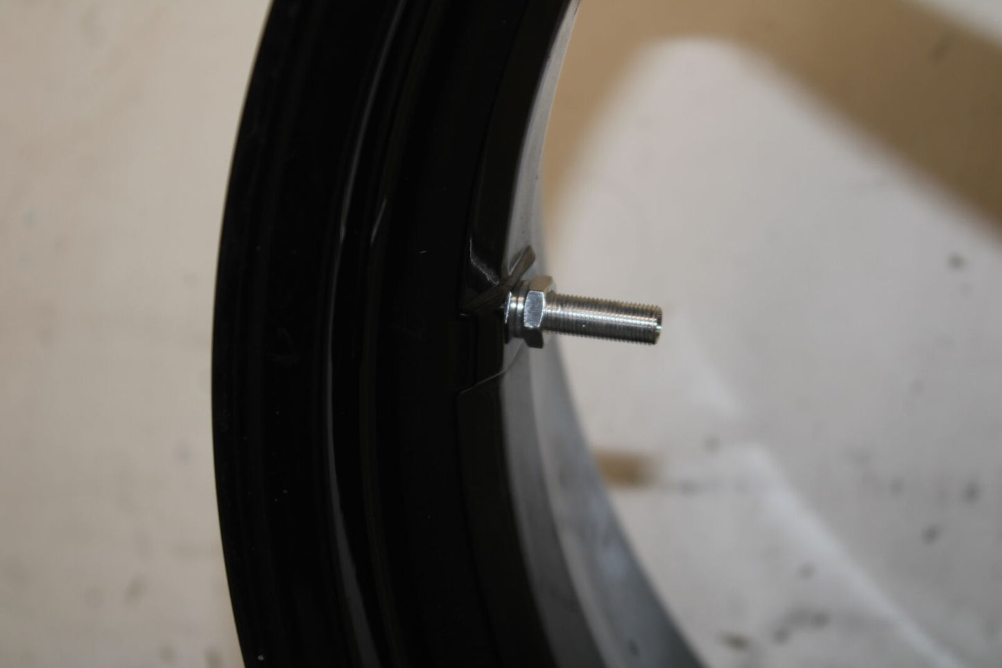 12-15 DUCATI 1199 PANIGALE REAR WHEEL BACK RIM BB705