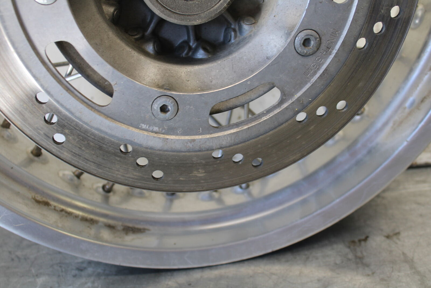 01-06 TRIUMPH TIGER 955I REAR RIM BACK RIM BB693
