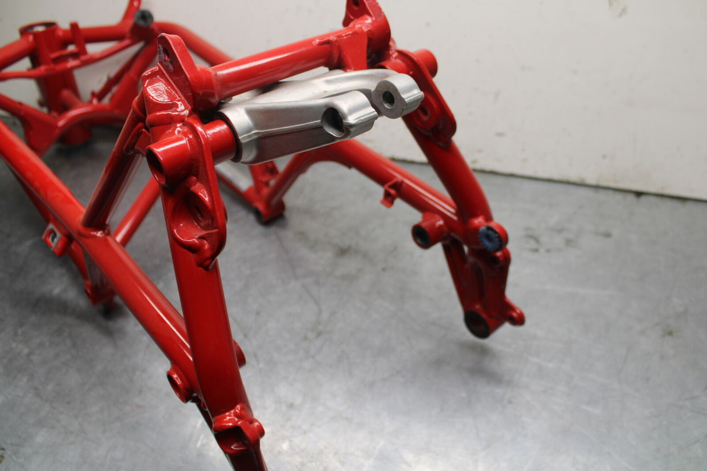 09-11 DUCATI STREETFIGHTER 1098 FRAME CHASSIS BB705