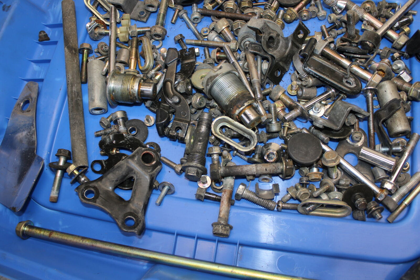 93-00 HONDA GOLDWING 1500 GL1500SE MOUNTING BOLTS HARDWARE MOTOR SCREWS BB700