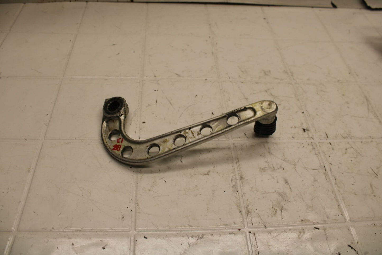 86 SUZUKI GSXR750 RIGHT REARSET BRAKE FOOT PEDAL BB10