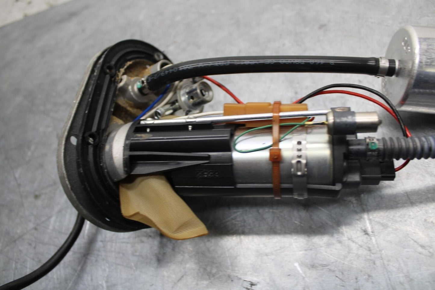 2009 Aprilia Shiver 750 SL750 FUEL PUMP GAS PETROL SENDER UNIT BB506