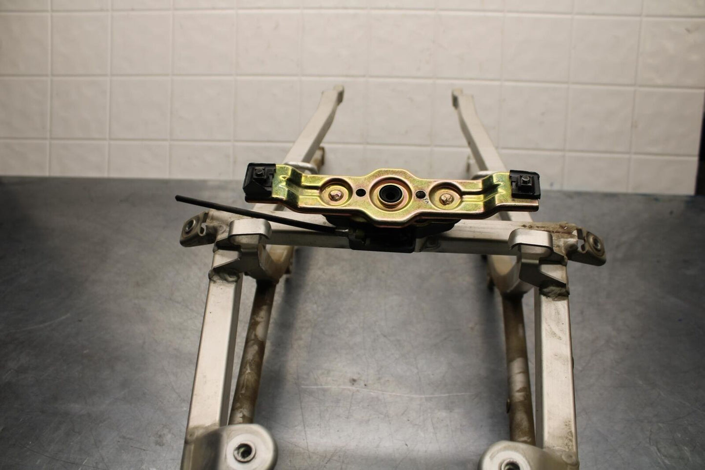2001 to 03Suzuki GSXR600/750 REAR SUBFRAME BACK SUB FRAME BB584