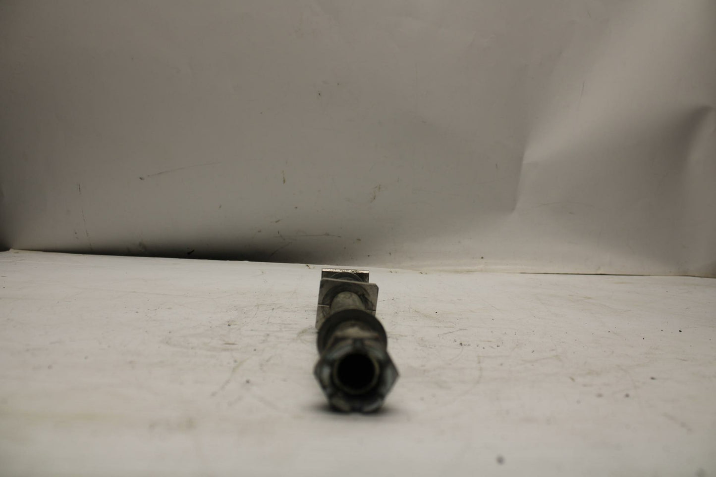 13-18 KAWASAKI NINJA ZX6R REAR AXLE BACK WHEEL RIM PIVOT BOLT AXEL BB353