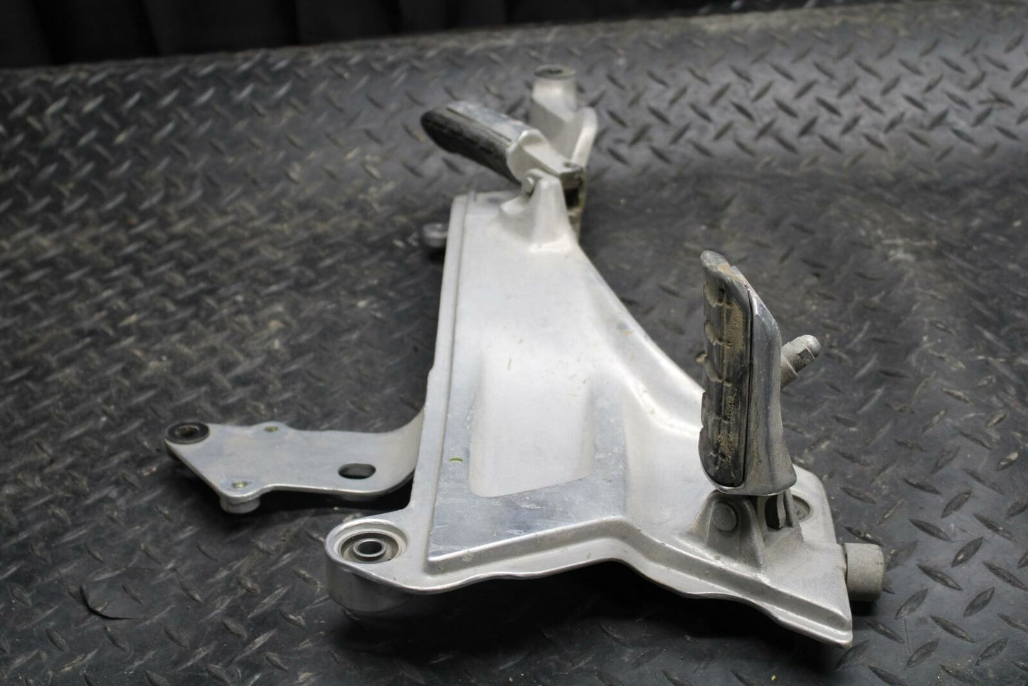 91-02 HONDA ST1100 LEFT REARSET REAR SET DRIVER FOOT PEG REST STOP BB222
