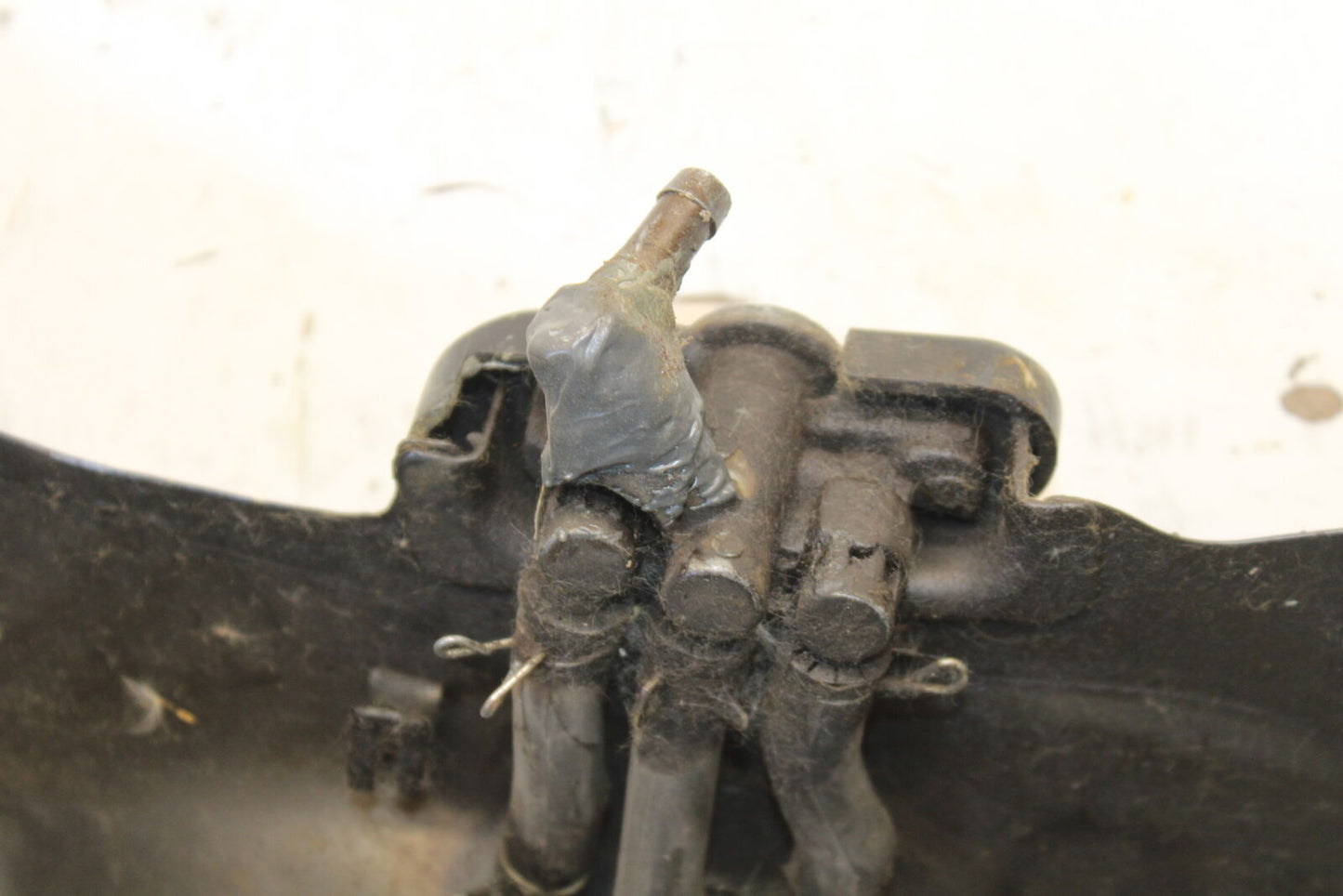 85-86 SUZUKI MADURA 1200 GAS TANK FUEL PETROL RESERVOIR BB691