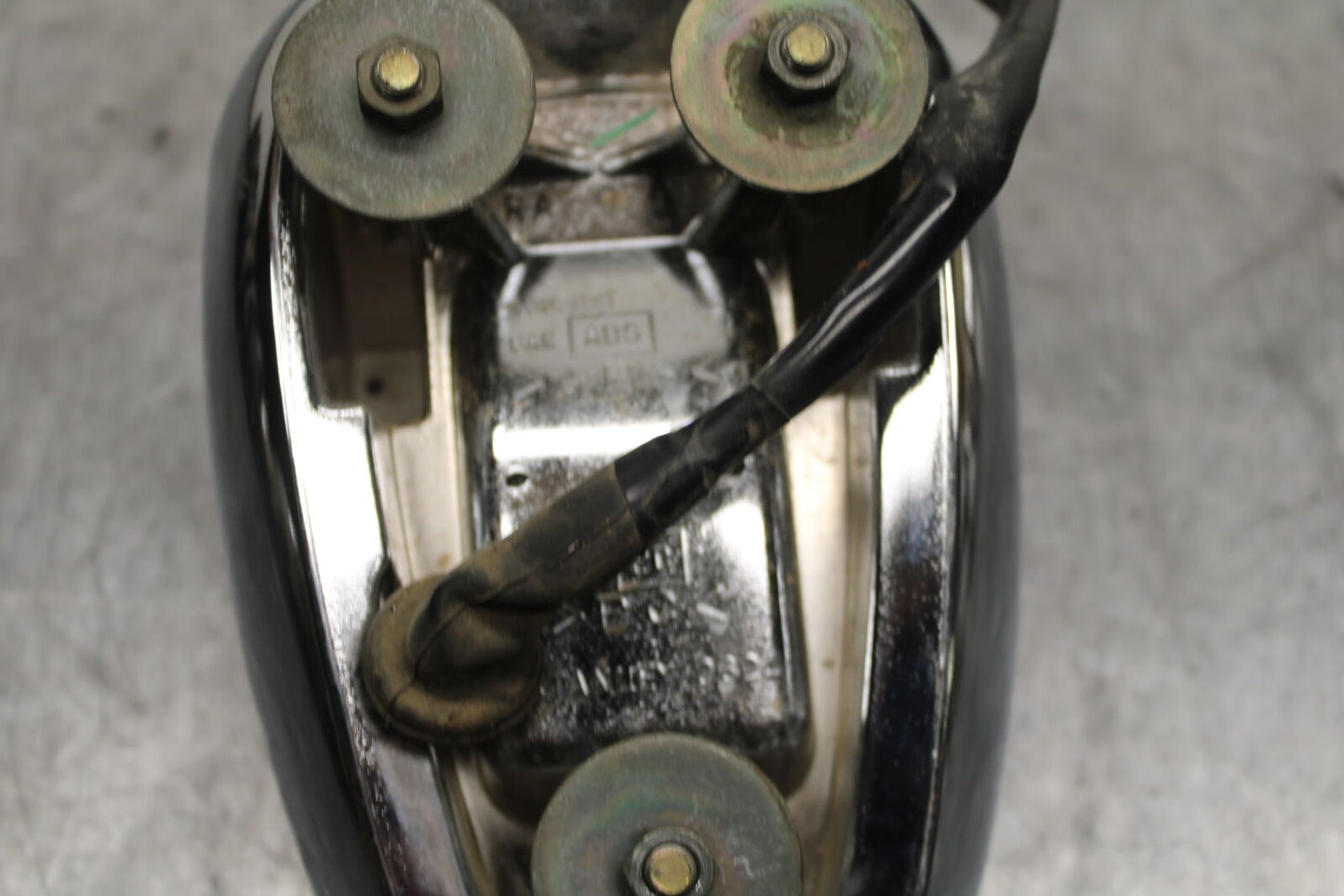 99-00 YAMAHA V STAR 1100 TAILLIGHT REAR TAIL BRAKE LIGHT BB711