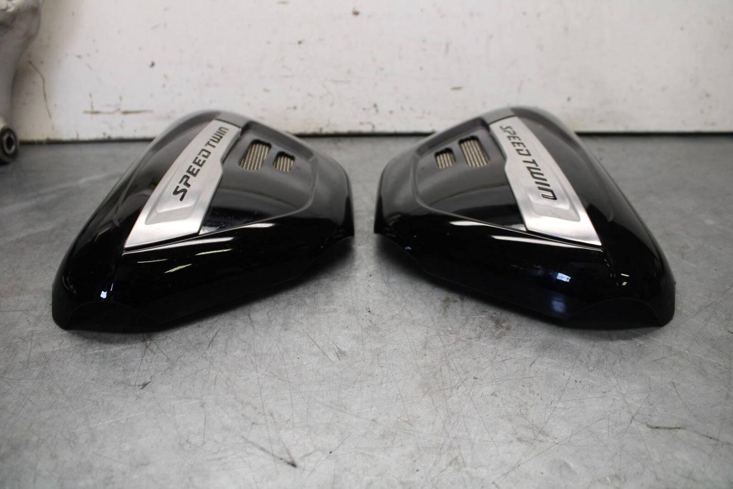 19-21 TRIUMPH SPEED TWIN 1200 RIGHT LEFT FRAME MID SIDE COVERS PANELS TRIM BB653
