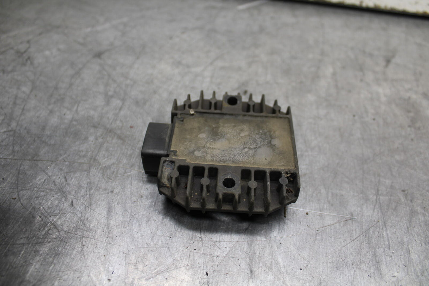 99-00 YAMAHA V STAR 1100 RECTIFIER VOLTAGE REGULATOR BB711