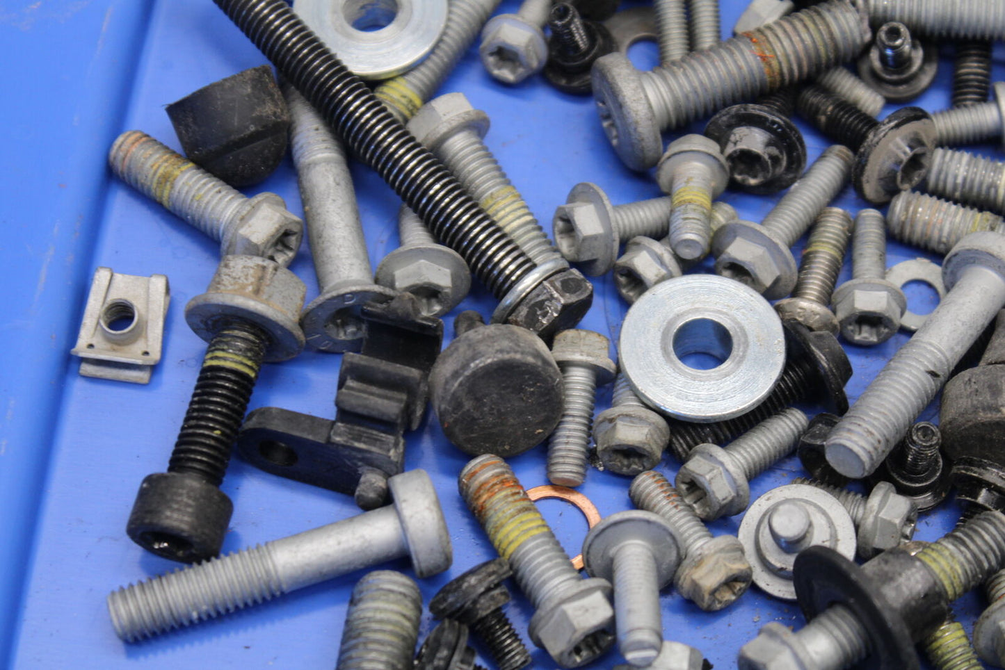 21-24 KTM 890 ADVENTURE R MOUNTING BOLTS HARDWARE MOTOR SCREWS BB723