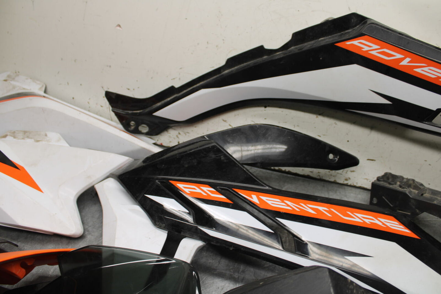 21-24 KTM 890 ADVENTURE R FAIRING SET COWLS COWLINGS KIT BB723
