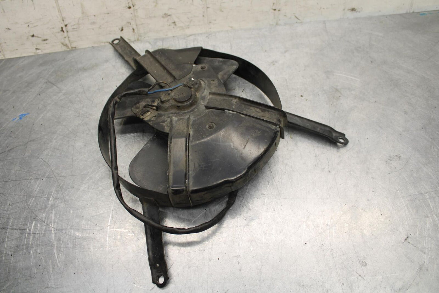1994 Suzuki GSXR750W ENGINE RADIATOR COOLING FAN 17800-17E02 BB17