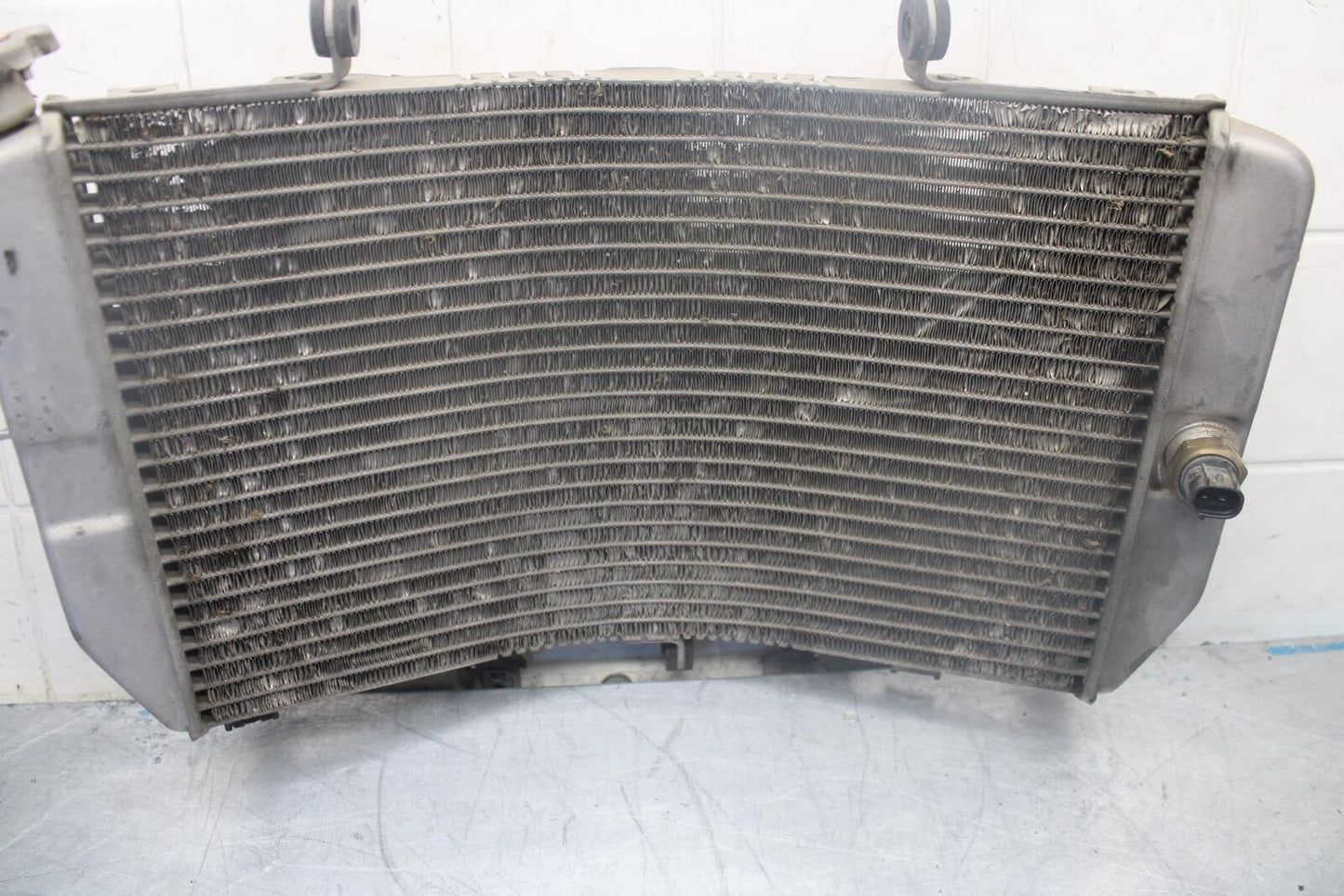 03-04 SUZUKI GSXR1000 ENGINE RADIATOR MOTOR COOLER COOLING 17710-40F20 BB459