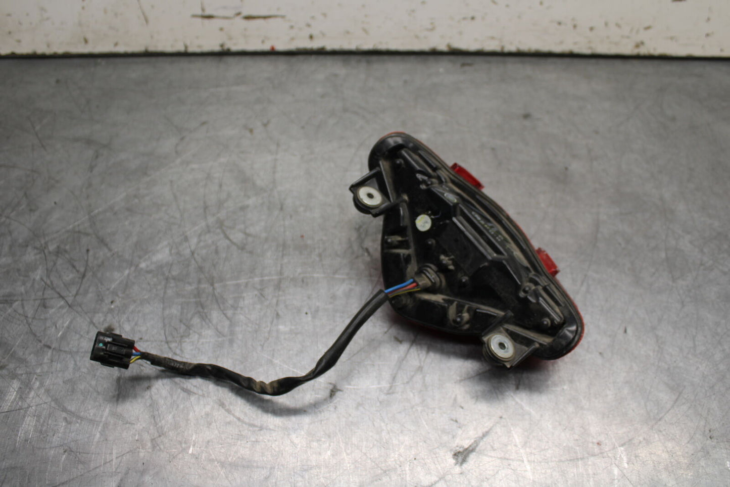 12-17 KAWASAKI ER-6N Z650 REAR TAIL TAILLIGHT BACK BRAKE LIGHT BB709