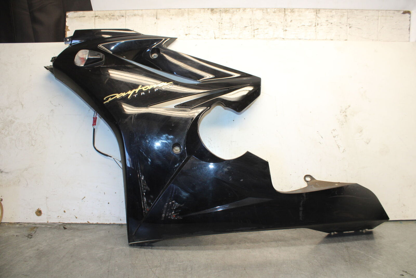 07-08 TRIUMPH DAYTONA 675 LEFT LOWER MID UPPER SIDE FAIRING COWL BB685