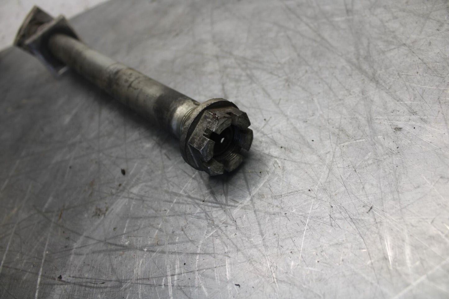 1998 Suzuki TL1000S REAR AXLE BACK WHEEL RIM PIVOT BOLT AXEL BB508